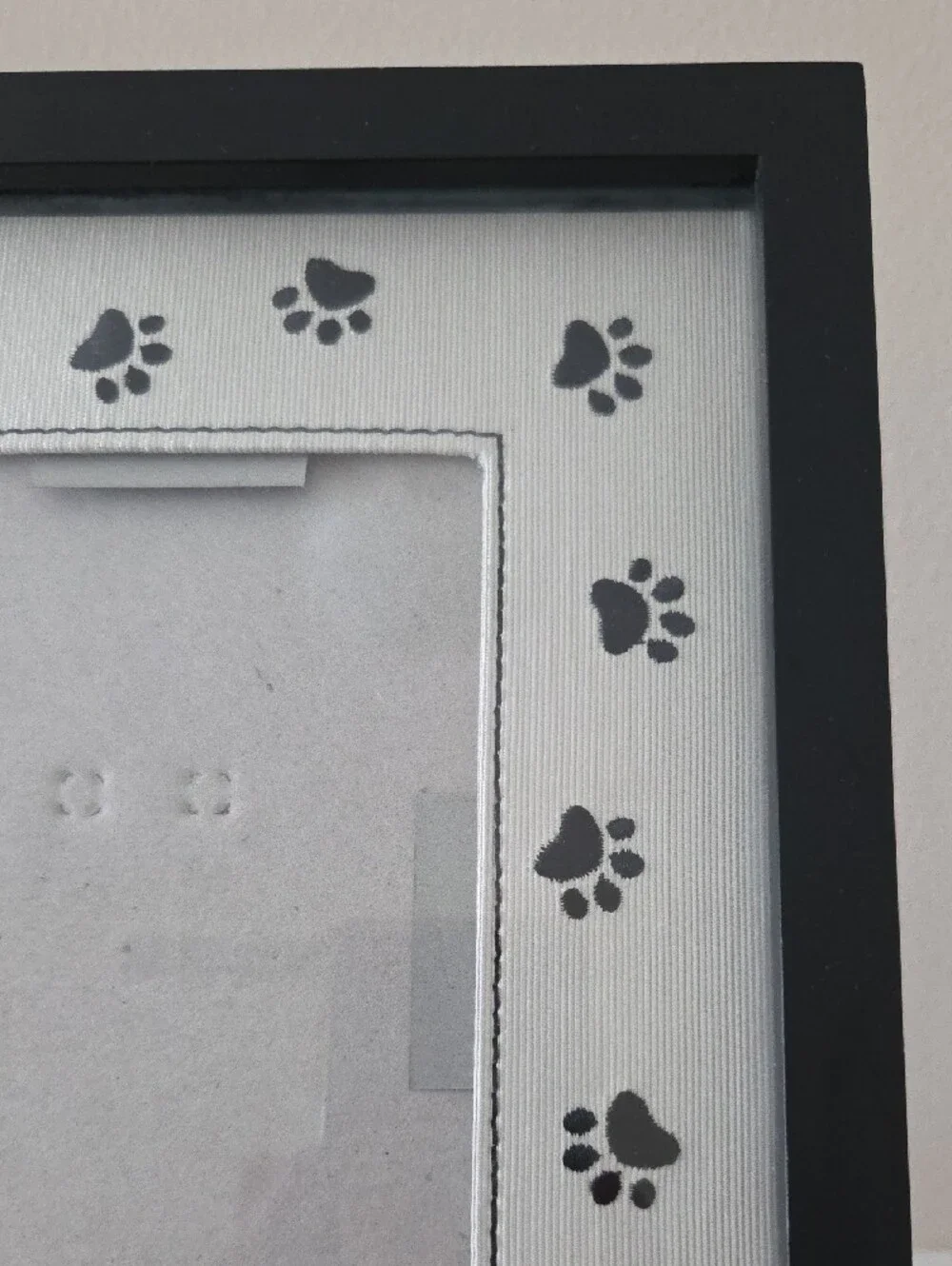Live Love Lick Pawprint Photo Frame - Black & White with Red Accents